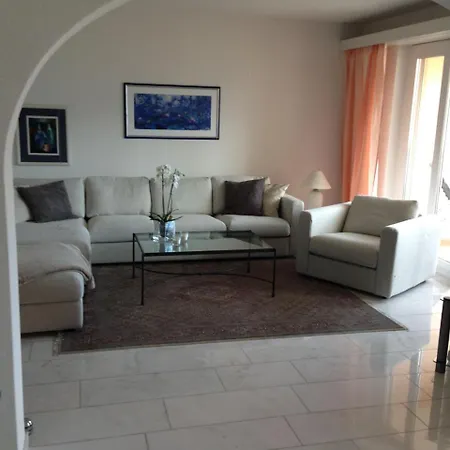 Condominio Andromeda Apartment *